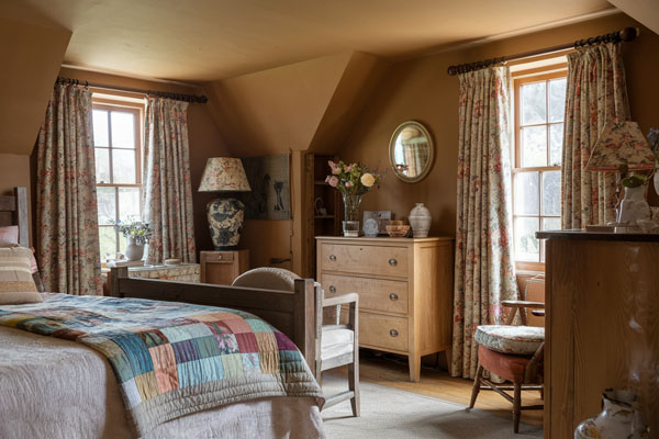 37 Cottage Bedroom Ideas For Small Rooms